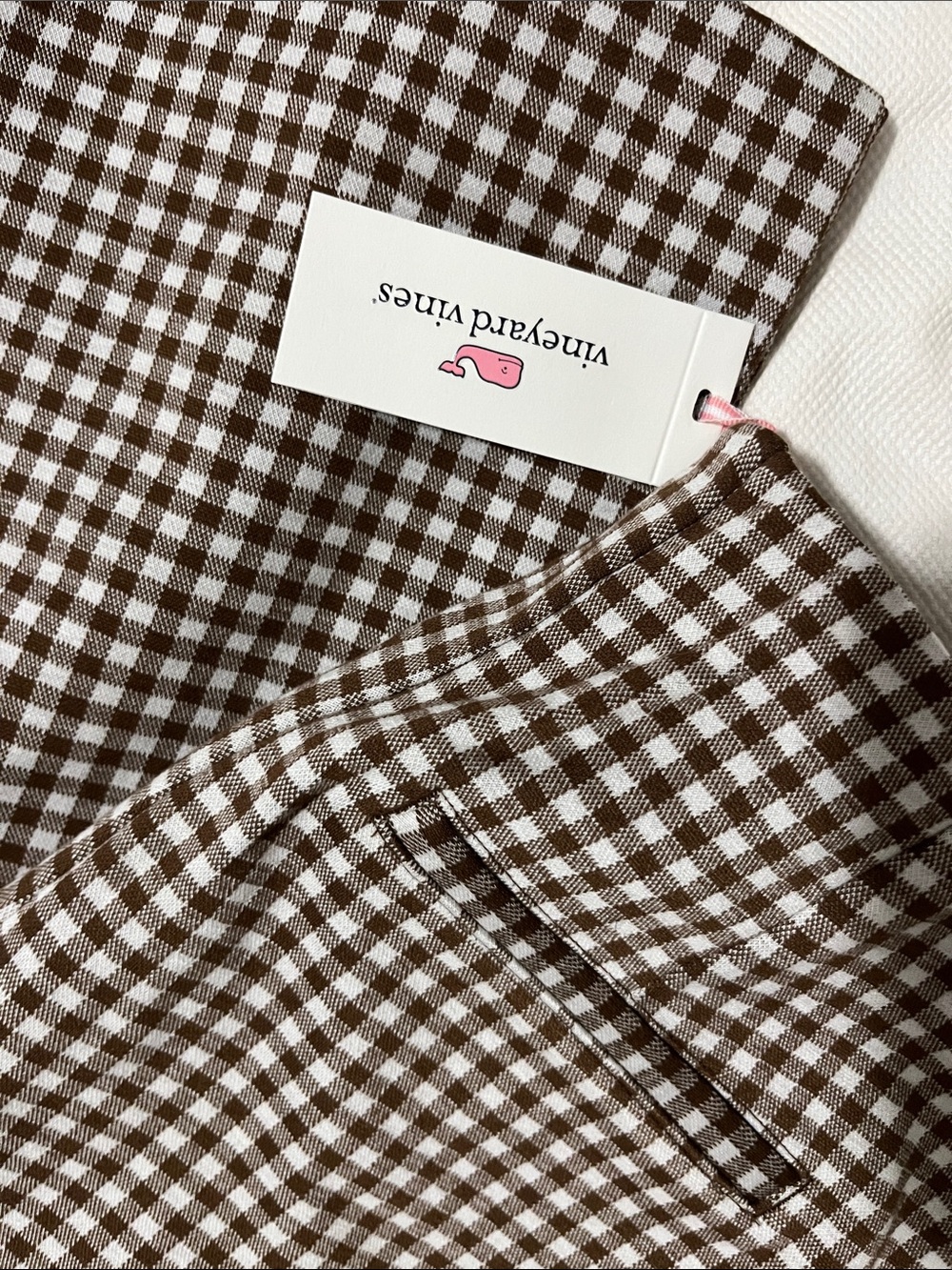 Vineyard Vines pull on anckle pants  brown and white